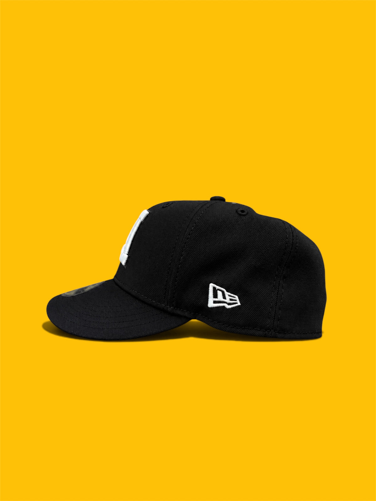 Madrugada x New Era: M Logo 59FIFTY Fitted Cap