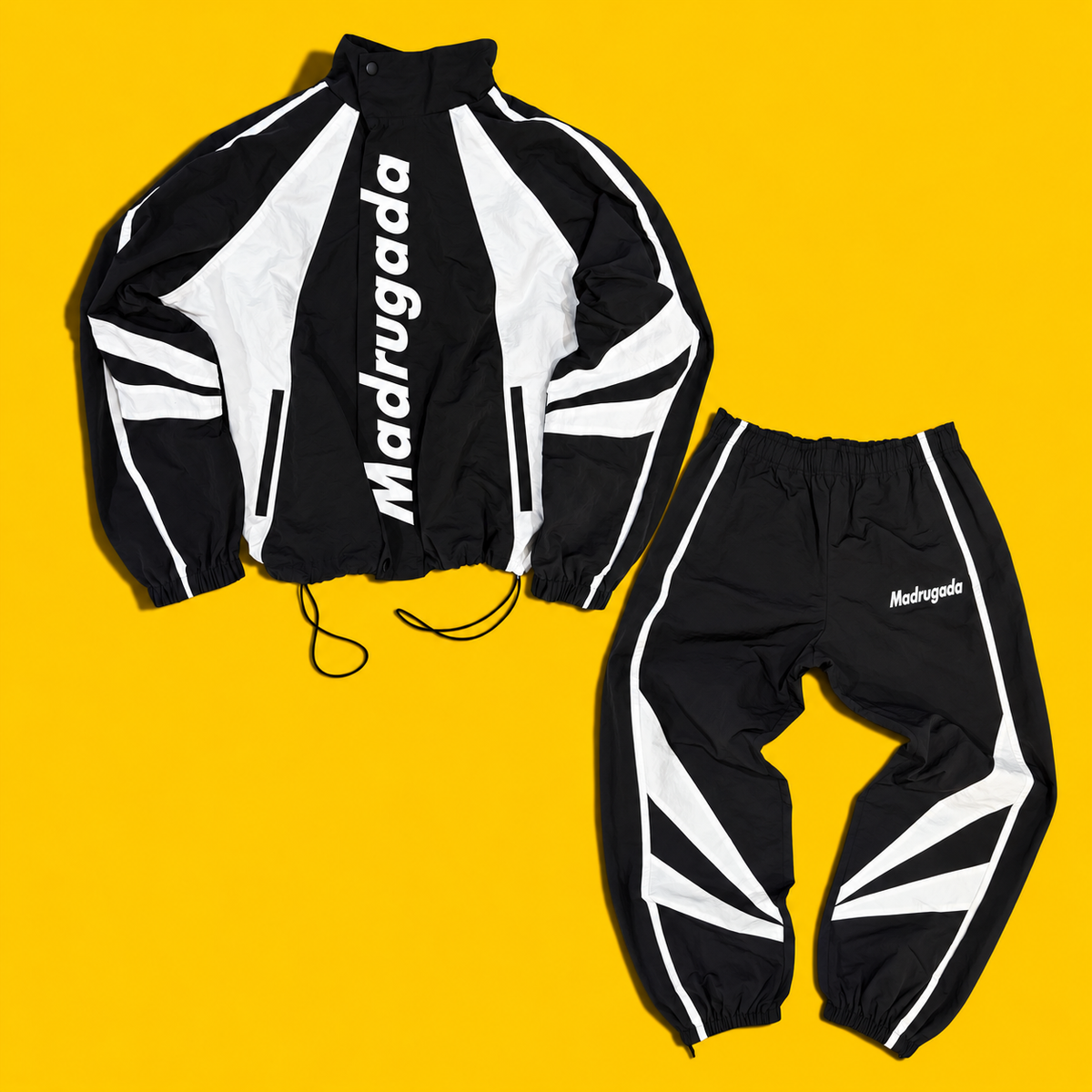 Madrugada Windbreaker Set (BW)