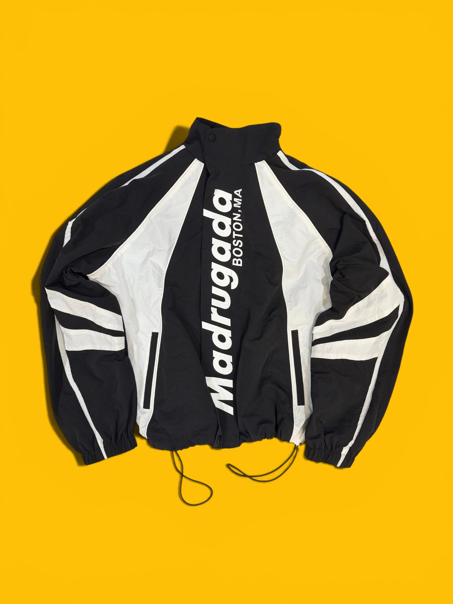 Madrugada Windbreaker Jacket (BW)